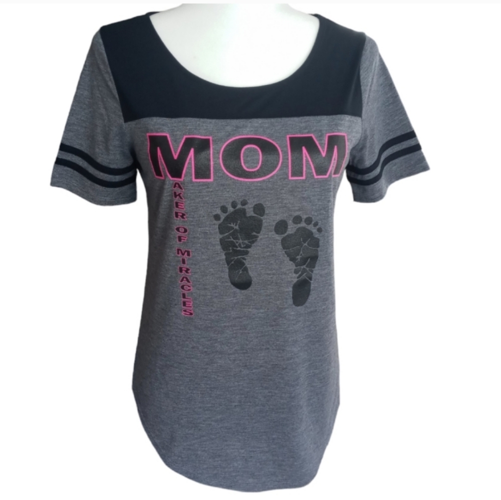 🌻3 LEFT🌻 MOM Maker of Miracles Graphic Tee Shirt Size Medium